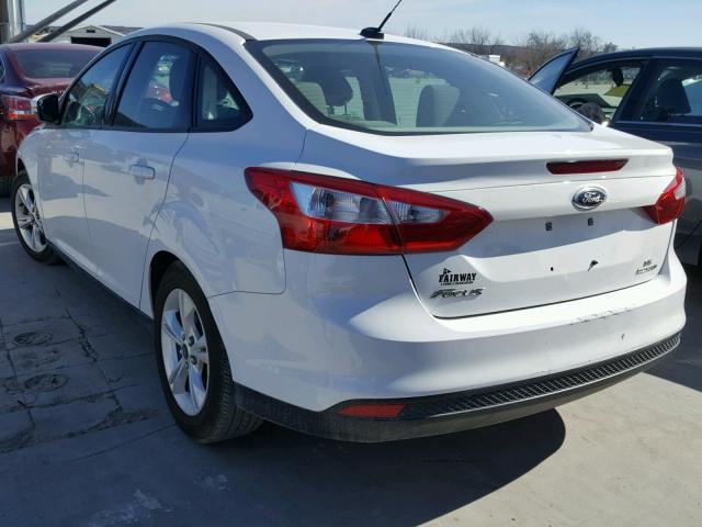 1FADP3F27EL270586 - 2014 FORD FOCUS SE WHITE photo 3