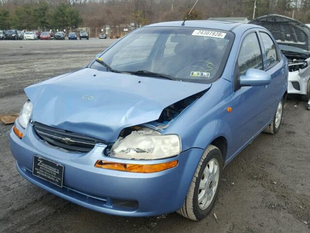 KL1TJ52684B225535 - 2004 CHEVROLET AVEO LS BLUE photo 2