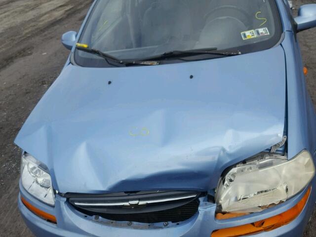 KL1TJ52684B225535 - 2004 CHEVROLET AVEO LS BLUE photo 7