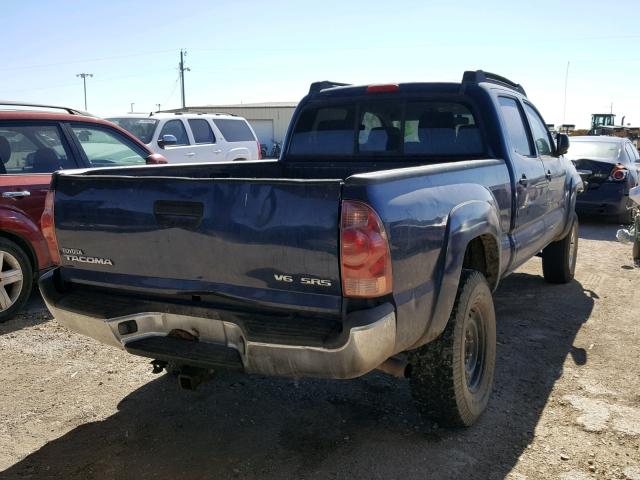 5TEMU52N55Z135106 - 2005 TOYOTA TACOMA DOU BLUE photo 4