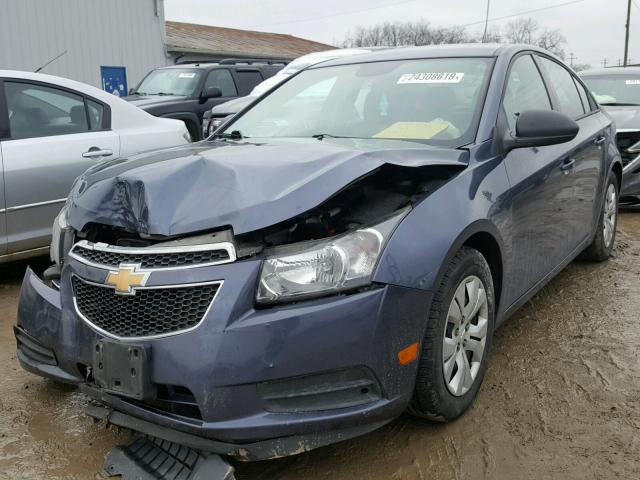 1G1PA5SH0D7287812 - 2013 CHEVROLET CRUZE LS GRAY photo 2