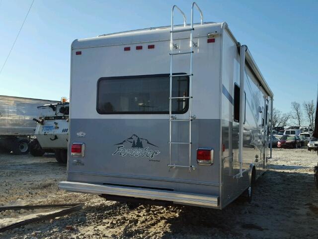 1FDXE45S34HA41890 - 2004 FORD MOTORHOME WHITE photo 4