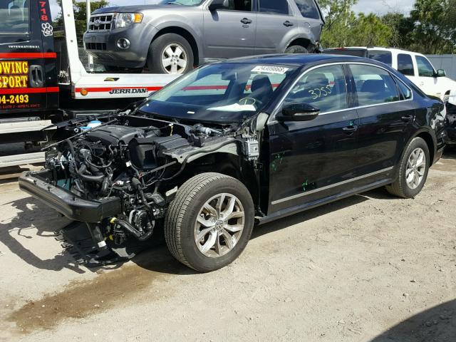 1VWAT7A38HC084718 - 2017 VOLKSWAGEN PASSAT S შავი ფოტო 2