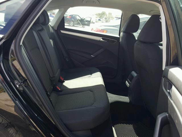 1VWAT7A38HC084718 - 2017 VOLKSWAGEN PASSAT S შავი ფოტო 6