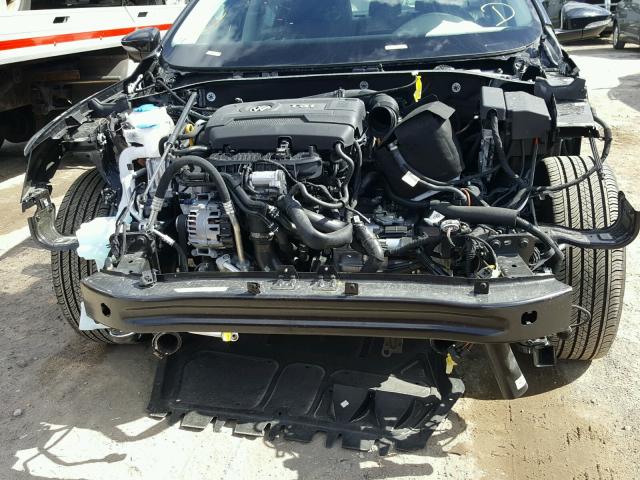 1VWAT7A38HC084718 - 2017 VOLKSWAGEN PASSAT S შავი ფოტო 9