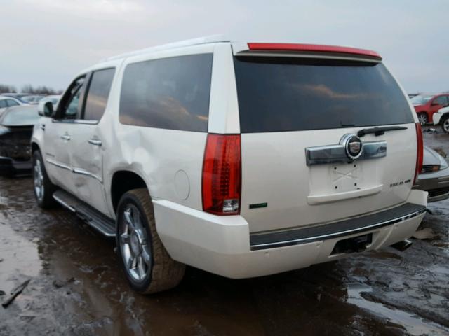 1GYS4HEFXBR372270 - 2011 CADILLAC ESCALADE E WHITE photo 3