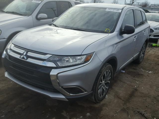 JA4AD2A33GZ051635 - 2016 MITSUBISHI OUTLANDER SILVER photo 2