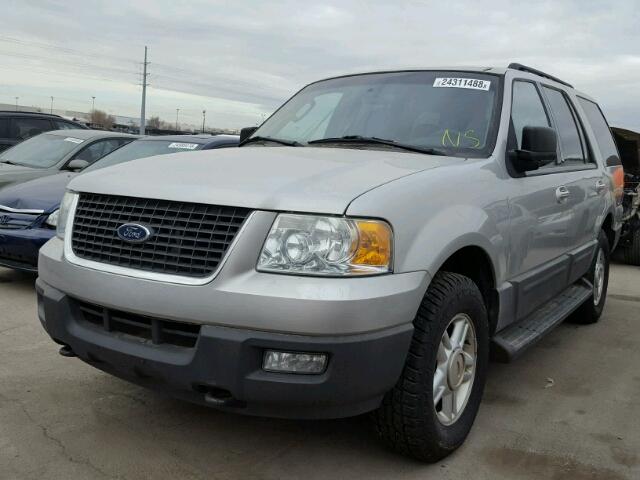 1FMPU16595LB06606 - 2005 FORD EXPEDITION GRAY photo 2