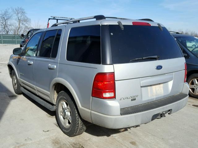 1FMZU73E02UA54076 - 2002 FORD EXPLORER X SILVER photo 3