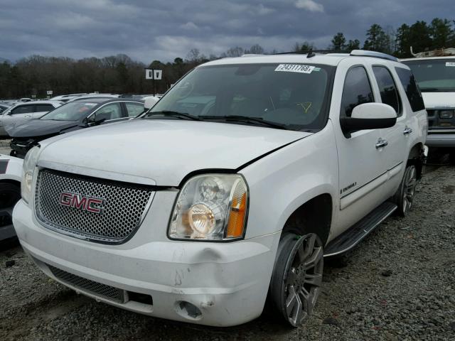 1GKFK63857J269404 - 2007 GMC YUKON DENA WHITE photo 2