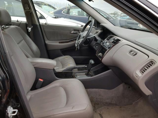 1HGCG16531A042774 - 2001 HONDA ACCORD EX BLACK photo 5