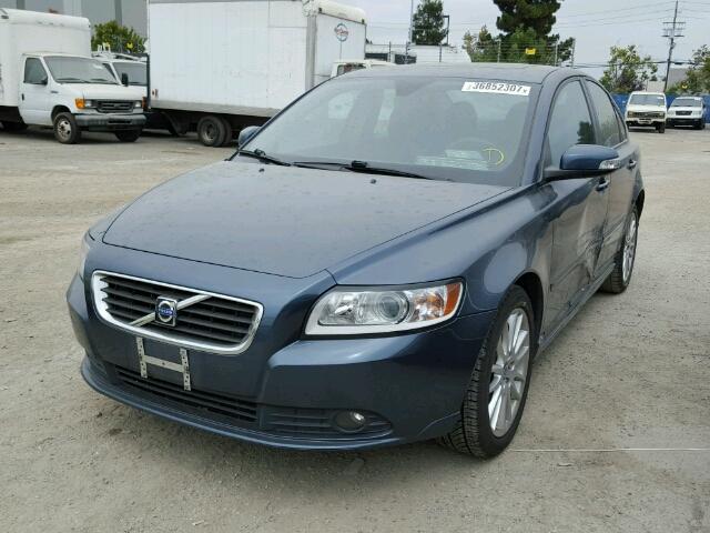 YV1382MS9A2512935 - 2010 VOLVO S40 2.4I BLUE photo 2