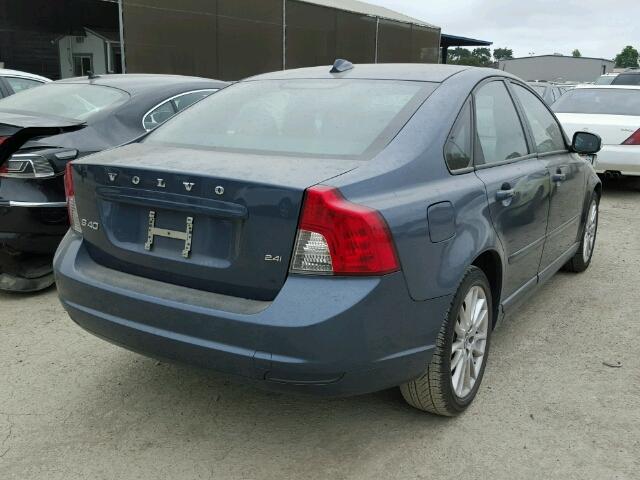 YV1382MS9A2512935 - 2010 VOLVO S40 2.4I BLUE photo 4