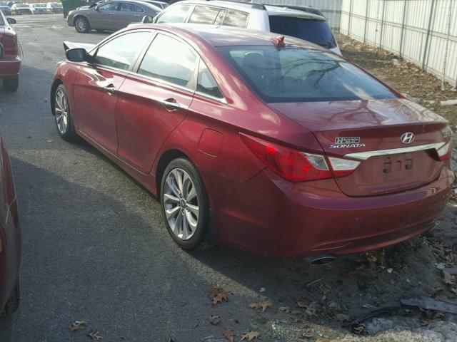 5NPEC4AB0CH432003 - 2012 HYUNDAI SONATA SE RED photo 3