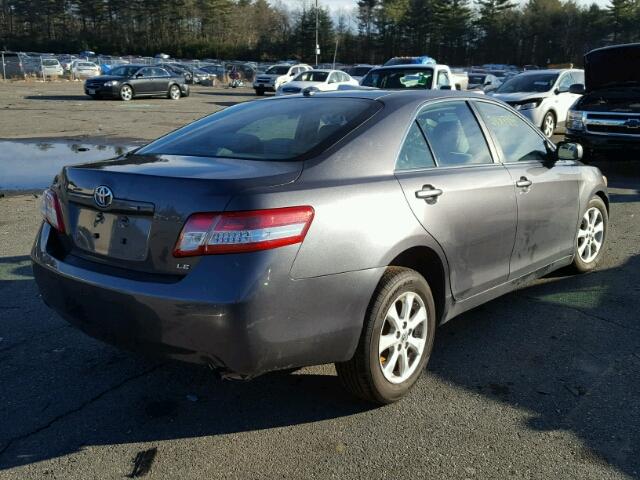 4T4BF3EK9BR119956 - 2011 TOYOTA CAMRY BASE GRAY photo 4