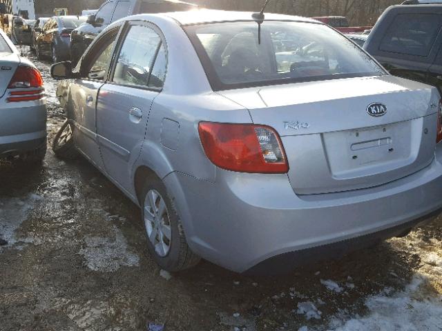 KNADH4A32B6753049 - 2011 KIA RIO BASE SILVER photo 3