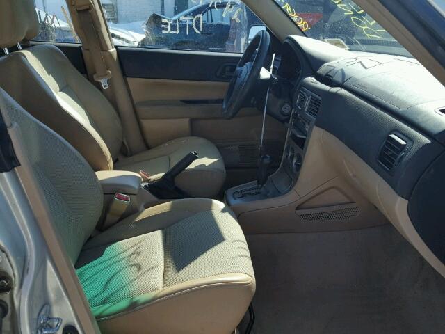 JF1SG63645H736915 - 2005 SUBARU FORESTER 2 GRAY photo 5