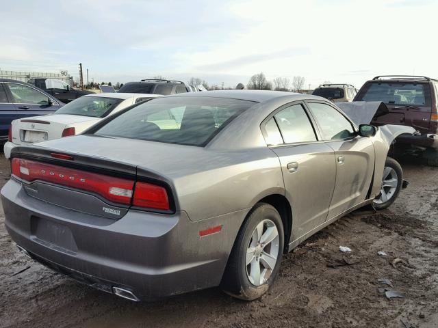 2C3CDXBG8CH111646 - 2012 DODGE CHARGER SE GRAY photo 4