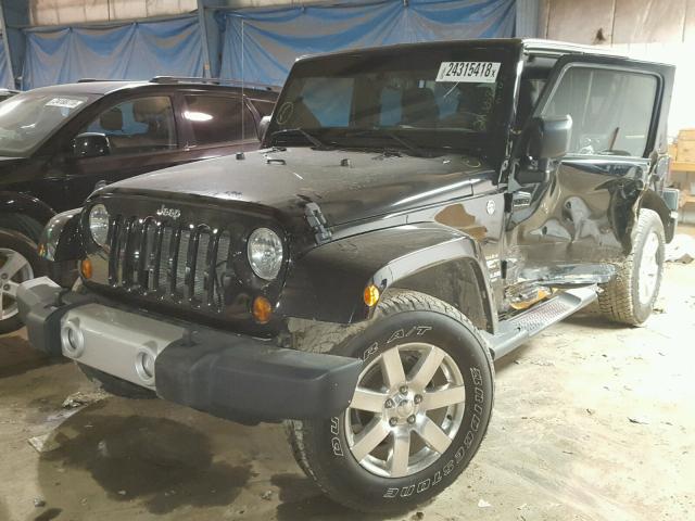 1C4BJWEG4DL515778 - 2013 JEEP WRANGLER U BLACK photo 2