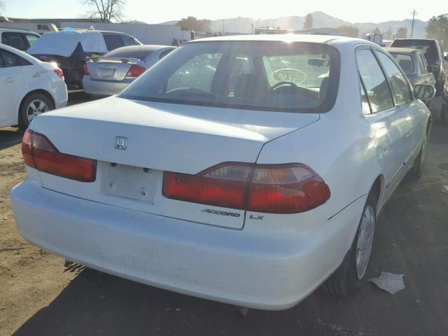 1HGCG5647WA038992 - 1998 HONDA ACCORD LX WHITE photo 4