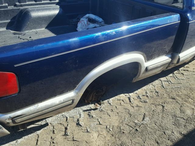 1GCCS1943W8238521 - 1998 CHEVROLET S TRUCK S1 BLUE photo 9