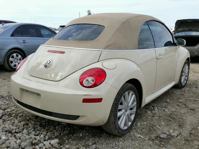 3VWRF31YX8M401749 - 2008 VOLKSWAGEN NEW BEETLE 奶油色 照片 4