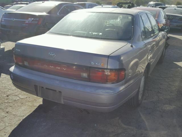 JT2VK13E2P0149428 - 1993 TOYOTA CAMRY XLE GRAY photo 4