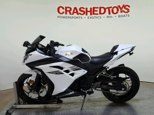 JKAEX8B16HDA35598 - 2017 KAWASAKI EX300 B WHITE photo 5