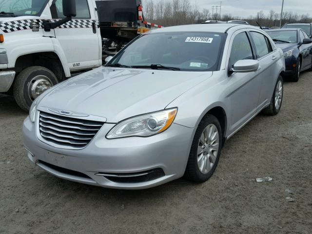 1C3CCBAB6CN172447 - 2012 CHRYSLER 200 LX SILVER photo 2