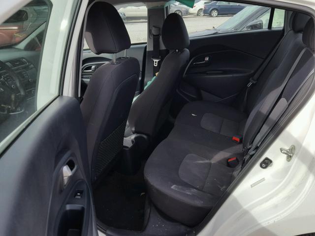 KNADM4A32G6554358 - 2016 KIA RIO LX Սպիտակ լուսանկար 6