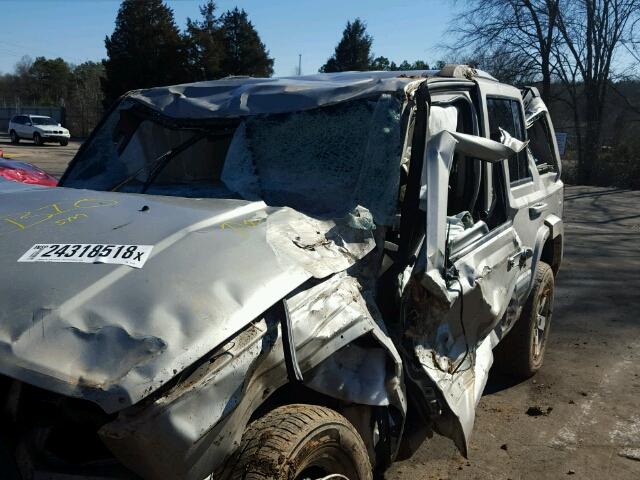 1J8HG48N48C141792 - 2008 JEEP COMMANDER 金色 照片 9