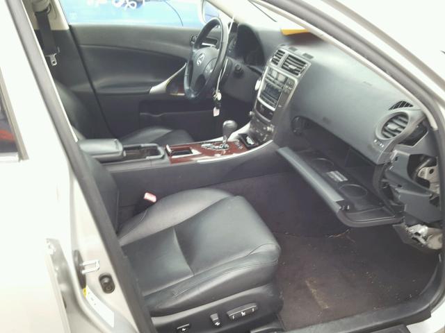 JTHCK262762003212 - 2006 LEXUS IS 250 SILVER photo 5