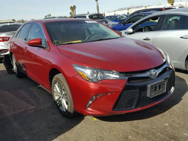 4T1BF1FK4HU717166 - 2017 TOYOTA CAMRY LE RED photo 1