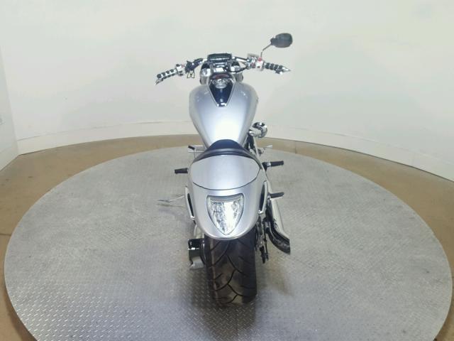 JS1VY53AX92100568 - 2009 SUZUKI VZR1800 SILVER photo 9