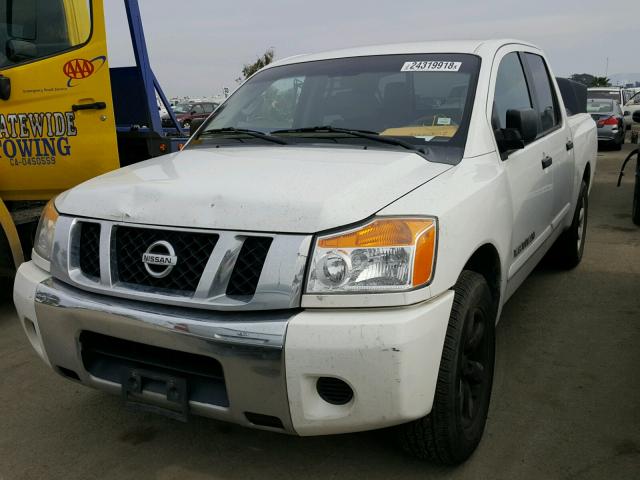 1N6AA0EK0CN305224 - 2012 NISSAN TITAN S WHITE photo 2