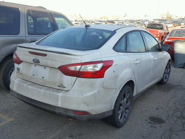 1FADP3F2XDL158458 - 2013 FORD FOCUS SE WHITE photo 4