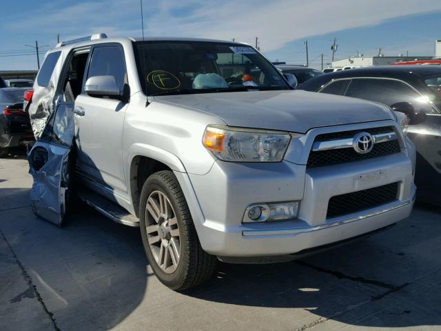 JTEBU5JR5B5070988 - 2011 TOYOTA 4RUNNER SR SILVER photo 1