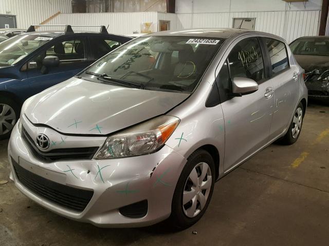 JTDKTUD32CD521911 - 2012 TOYOTA YARIS SILVER photo 2