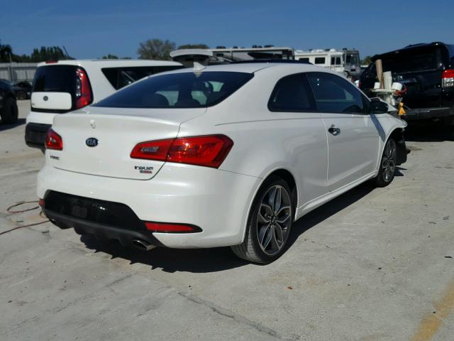 KNAFZ6A33G5583461 - 2016 KIA FORTE SX WHITE photo 4