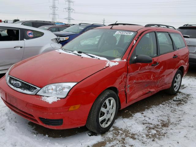 1FAFP36NX5W216314 - 2005 FORD FOCUS ZXW RED photo 2