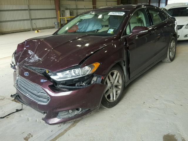 3FA6P0HR2DR161227 - 2013 FORD FUSION SE MAROON photo 2