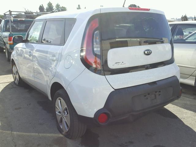 KNDJN2A20F7136467 - 2015 KIA SOUL WHITE photo 3