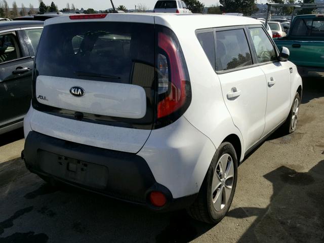 KNDJN2A20F7136467 - 2015 KIA SOUL WHITE photo 4