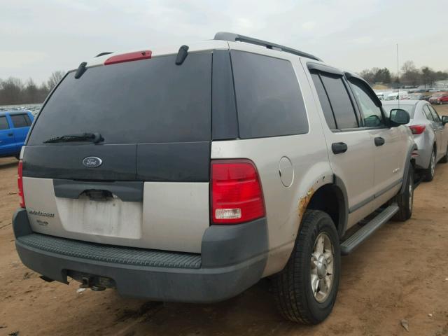 1FMZU72E14UC28872 - 2004 FORD EXPLORER X SILVER photo 4