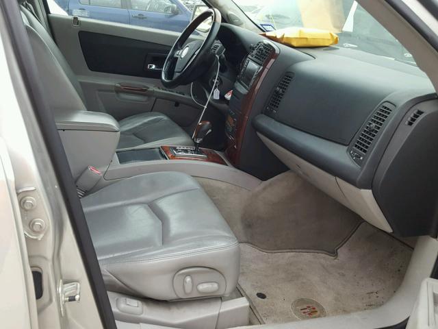 1GYEE63A960198143 - 2006 CADILLAC SRX SILVER photo 5