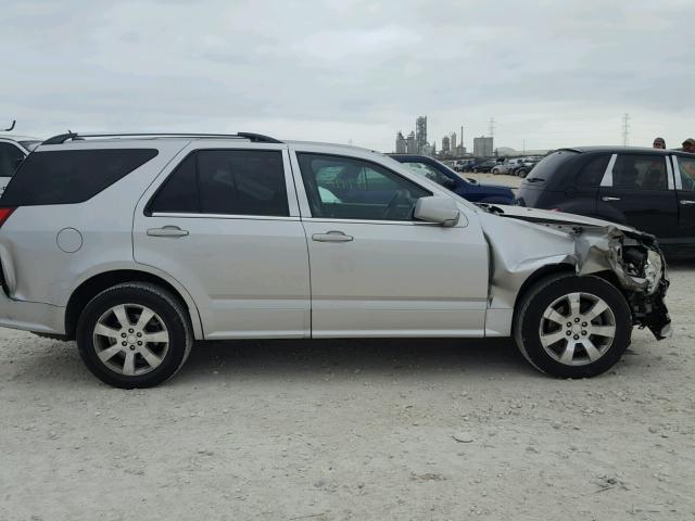 1GYEE63A960198143 - 2006 CADILLAC SRX SILVER photo 9