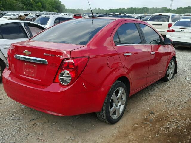 1G1JE5SH9C4180302 - 2012 CHEVROLET SONIC LTZ RED photo 4