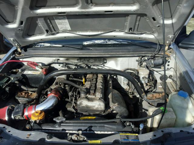 2CNBE18C436941358 - 2003 CHEVROLET TRACKER SILVER photo 7