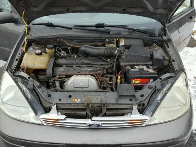 1FAFP34362W107118 - 2002 FORD FOCUS SE GRAY photo 7