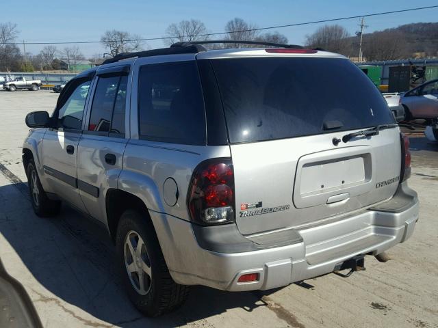 1GNDT13S342338389 - 2004 CHEVROLET TRAILBLAZE SILVER photo 3